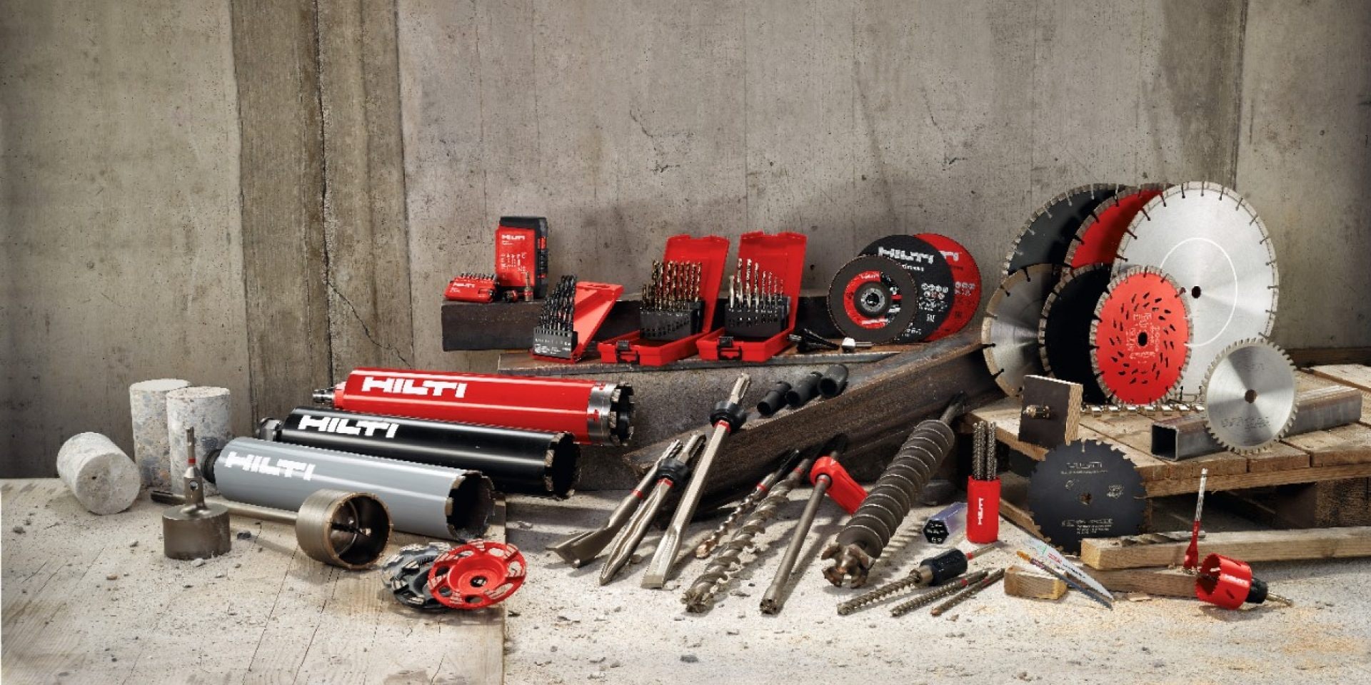 Inserts, drill bits, chisels, abrasive discs